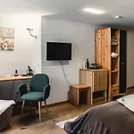 Altsaechsischer Kleines Vorwerk 4*