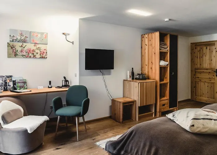 Altsaechsischer Kleines Vorwerk 4*